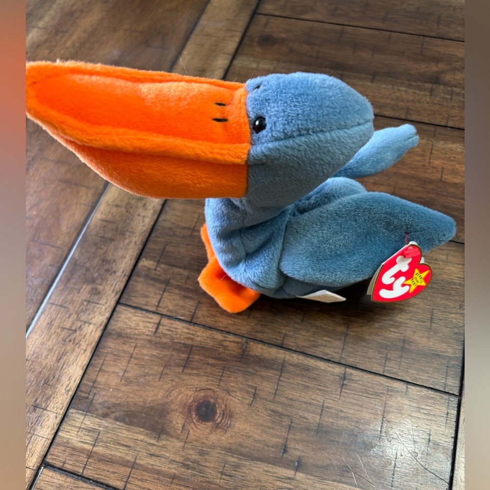 Vintage 1996 Ty Beanie babies “Scoop” with Errors